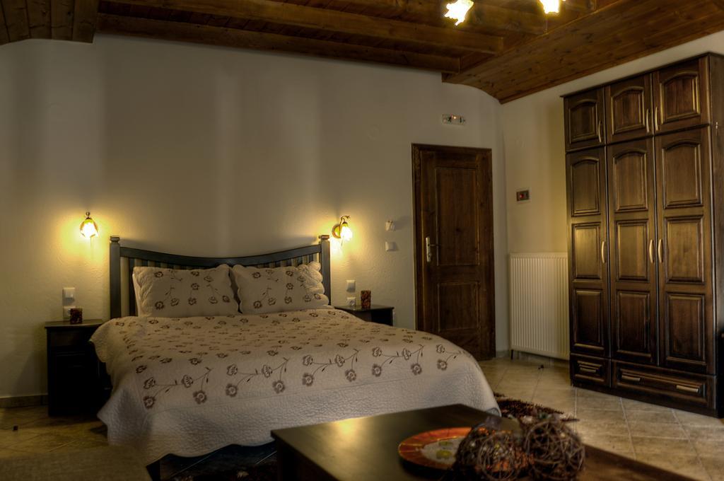 Ángistron Toula Rooms חדר תמונה