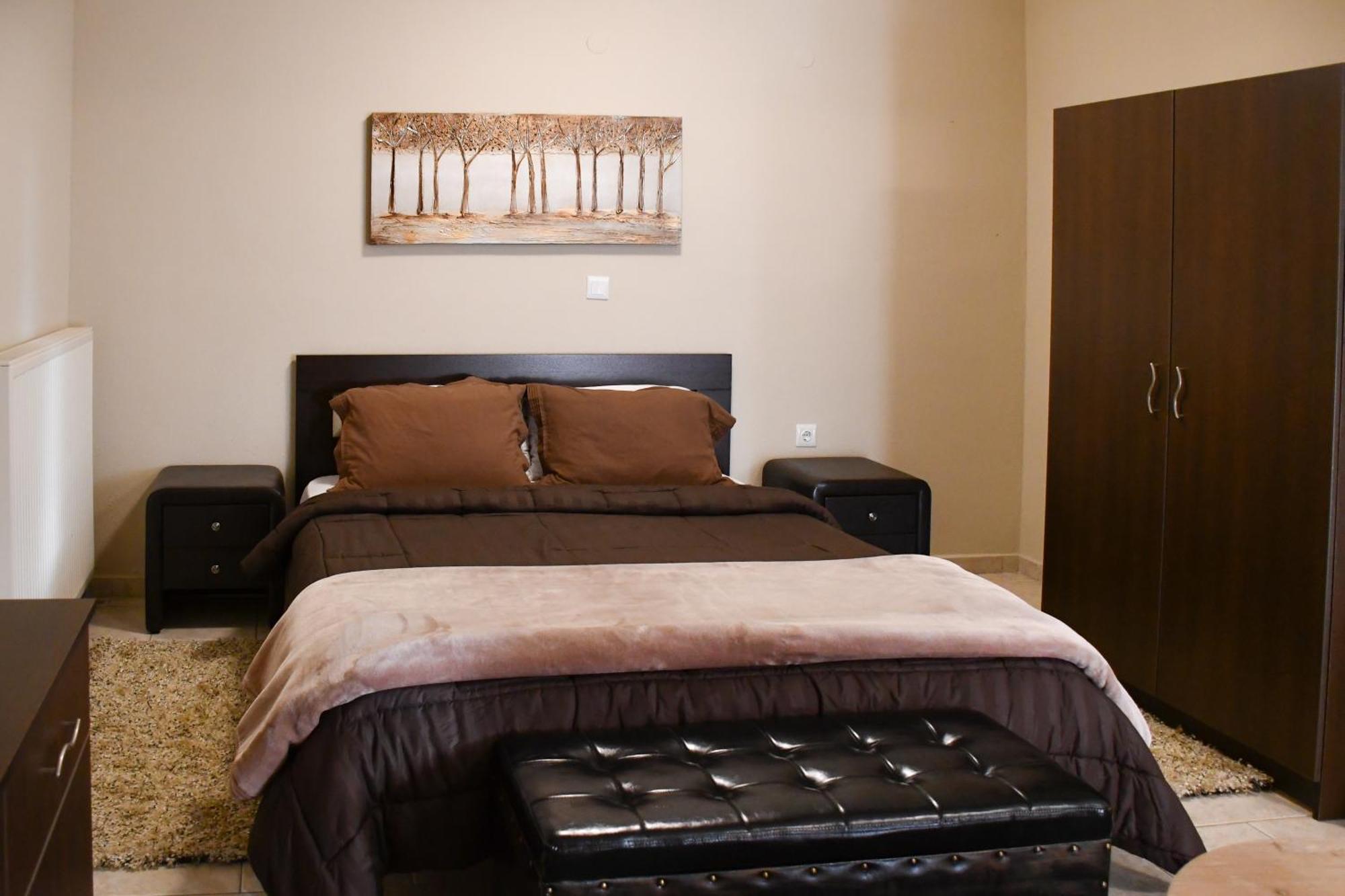 Ángistron Toula Rooms מראה חיצוני תמונה