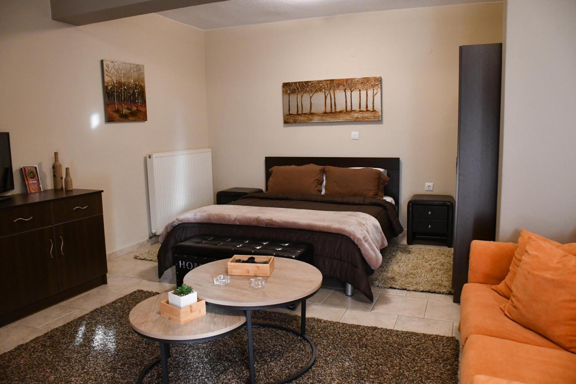 Ángistron Toula Rooms מראה חיצוני תמונה