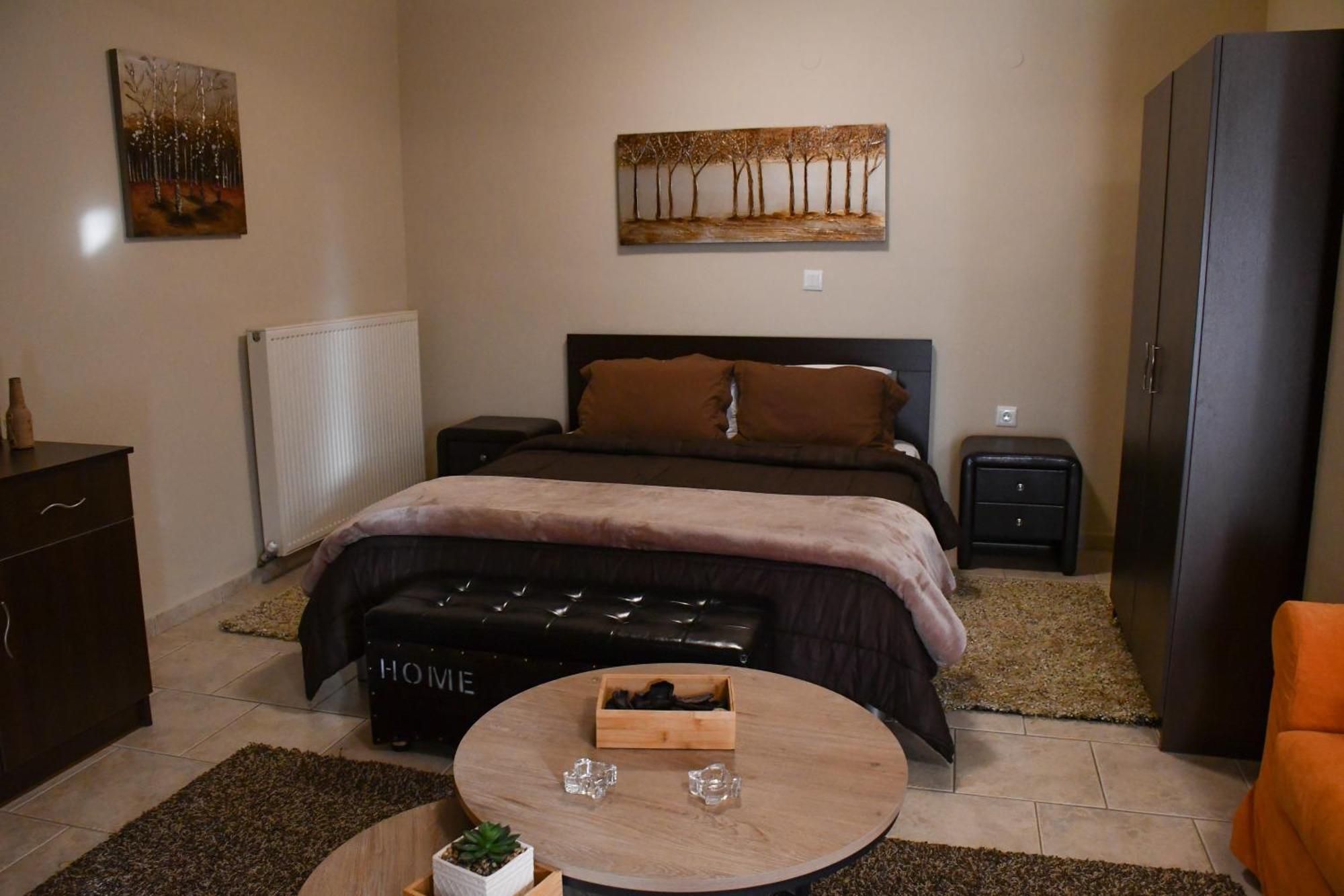 Ángistron Toula Rooms מראה חיצוני תמונה